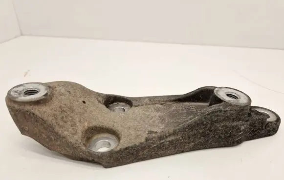 Mini Cooper Countryman R60 Engine mounting bracket 7812623