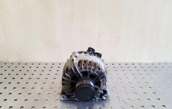 Ford Focus Generator/alternator AV6N10300GC 30659390 TG15C183