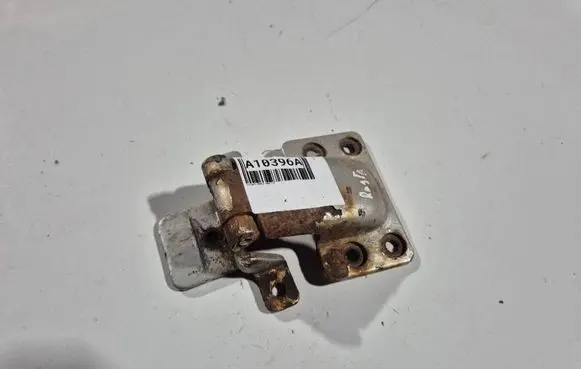 Peugeot Boxer Rear door lower hinge