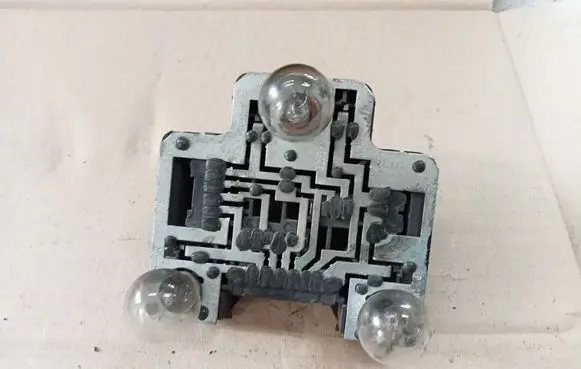 Volkswagen Transporter - Caravelle T4 Tail light bulb cover holder 701945257