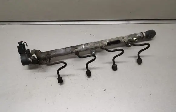 Fuel main line pipe