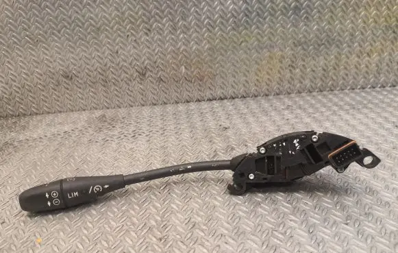 Mercedes-Benz A W169 Cruise control switch 