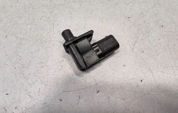 BMW Z3 E36 Bonnet alarm switch sensor 8352229 61318352229