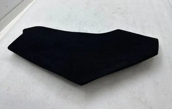 Tesla Model Y Other center console (tunnel) element 155987200A WXG22301C01388