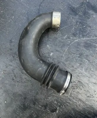 BMW M4 G82 G83 Intercooler hose/pipe 13718053375 8053375