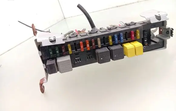 Mercedes-Benz CLS C219 Fuse module 2115455101