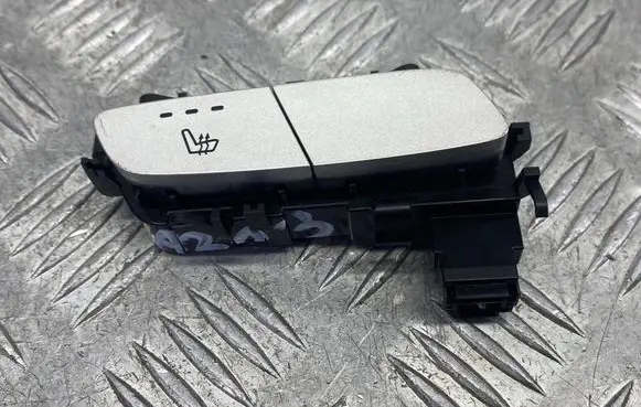 Mercedes-Benz E W213 Seat heating switch A2139057302