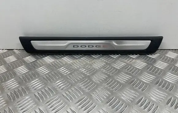 Dodge Durango III Front sill trim cover 1SZ56DX9AA
