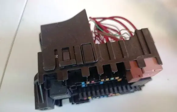 Renault Laguna III Fuse box set PD8X91