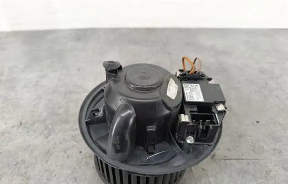 Volkswagen Golf V Heater fan/blower 