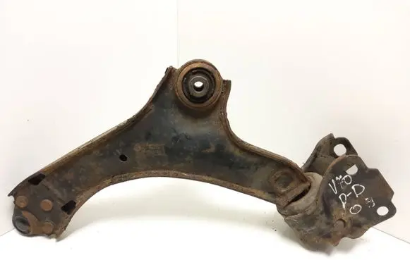 Volvo V70 Front lower control arm/wishbone