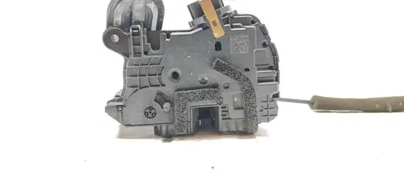 Renault Captur Rear door lock 825008835R 40727224