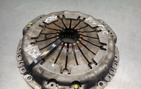 Renault Master II Clutch pressure plate 124056510