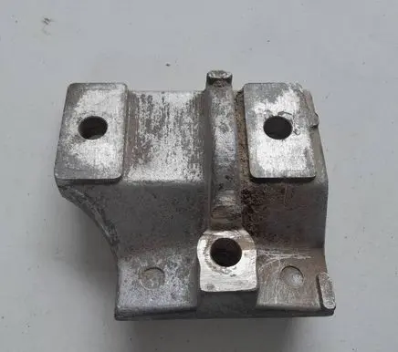 Suzuki Vitara (ET/TA) Engine mounting bracket 1171060A01