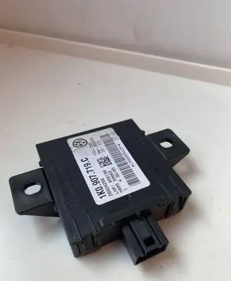 Volkswagen Touran I Alarm control unit/module 1K0907719C 28024256 1980055625