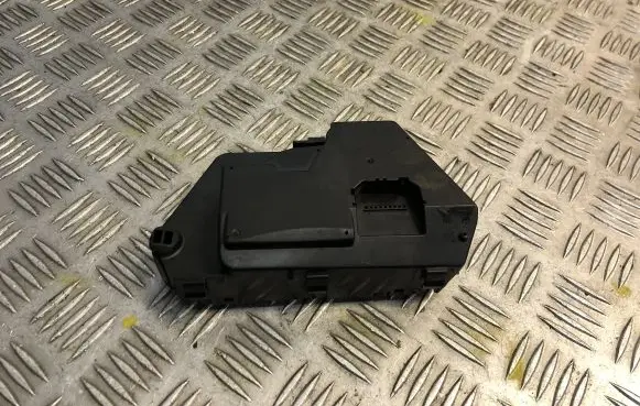 Mercedes-Benz S W220 Door control unit/module 2208215058