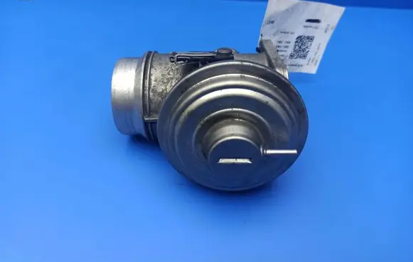BMW 7 E65 E66 EGR valve 7789999 02T277 23264102
