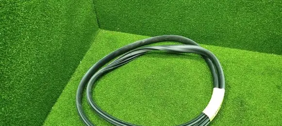 Renault Arkana Rear door rubber seal (on body) 