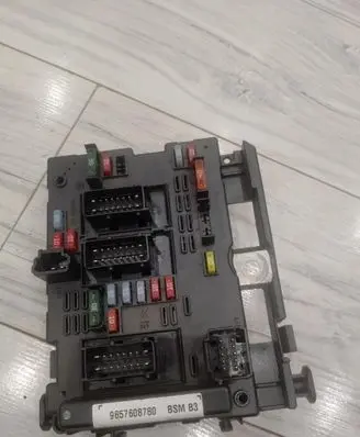 Citroen Xsara Picasso BSM Control unit 9657608780