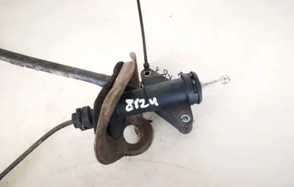 Ford Mondeo Mk III Clutch master cylinder 1s717a543af 1s71-7a543-af