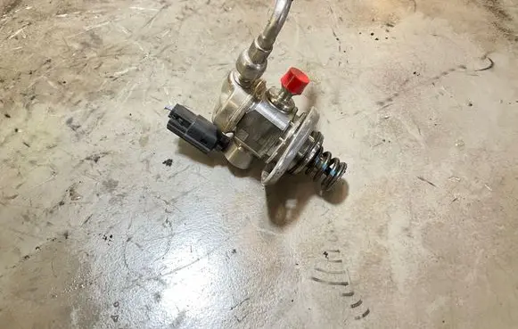 Ford Fiesta Fuel injection high pressure pump H6BG9D376AB 230307 033710