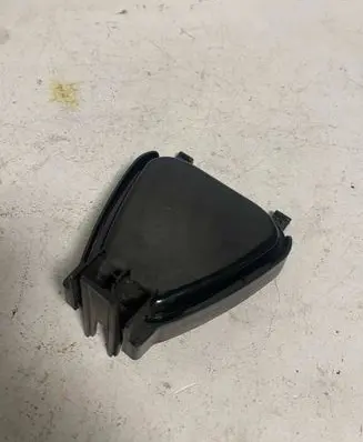 Volkswagen PASSAT B5 Headlight/headlamp dust cover 303411109N