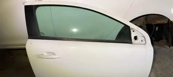 Door (2 Door Coupe)