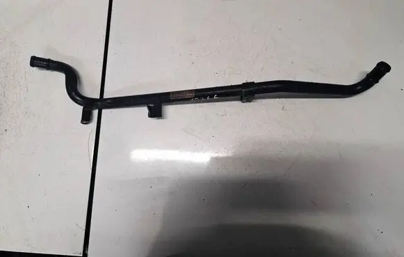 Volkswagen Touareg I Engine coolant pipe/hose 07Z121065K