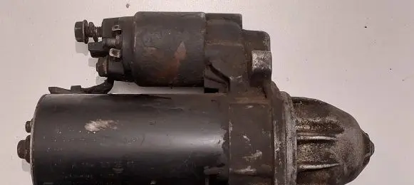 Mercedes-Benz E W211 Starter motor A0061512501 0001115047