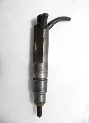 Seat Leon (1M) Fuel injector 038130202A