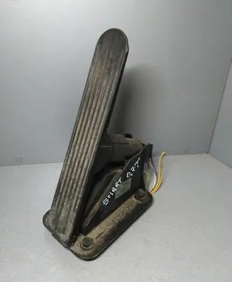 Smart ForTwo I Accelerator throttle pedal 0280752270 0002245V020