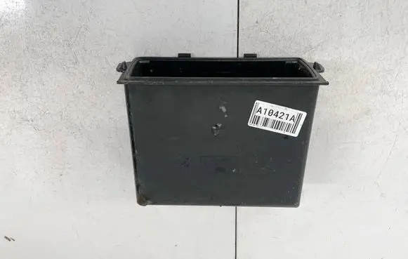 Glove box