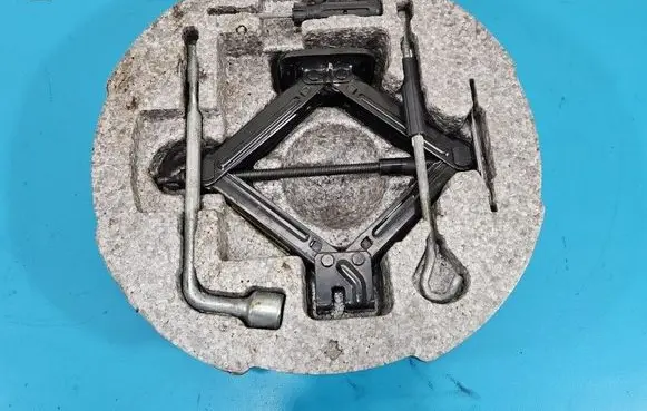 KIA Cerato Lift Jack IMPRK1546765