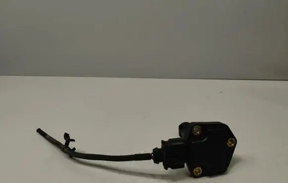 Volvo S60 Oil level sensor 30750939