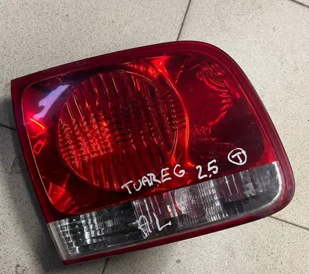 Volkswagen Touareg I Tailgate rear/tail lights 28269003 7L6945093H