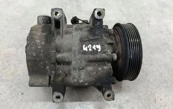 Nissan X-Trail T30 Air conditioning (A/C) compressor (pump) 