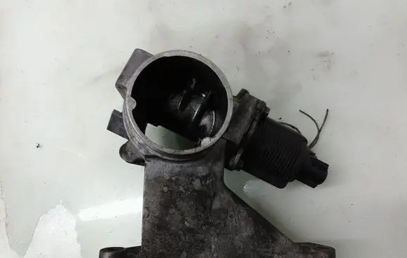 Renault Espace - Grand espace IV EGR valve 8200217519