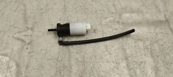 Volvo XC60 Windscreen/windshield washer pump 1028284001 150820b 755398
