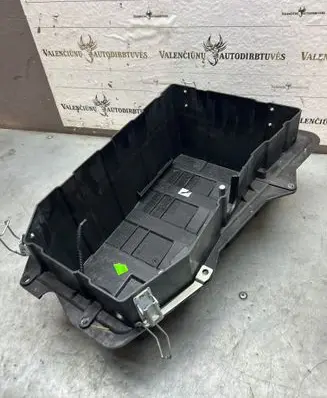 Porsche Cayenne (92A) Battery box tray 7P0801283