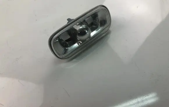 Audi A4 S4 B6 8E 8H Front fender indicator light 8E0949127