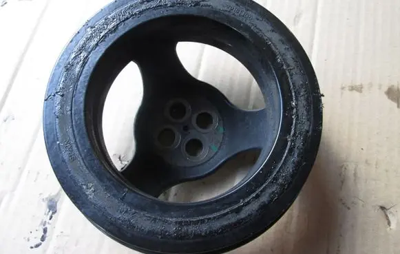 Mercedes-Benz E W212 Crankshaft pulley