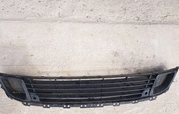 Citroen C5 Front bumper lower grill 9681052677 2001586