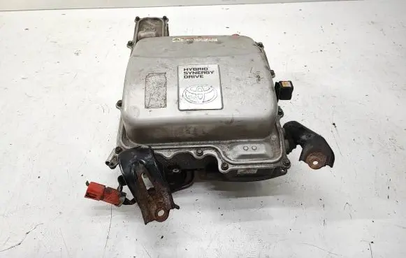 Toyota Prius (XW20) Voltage converter inverter G920047121 RD17WC377