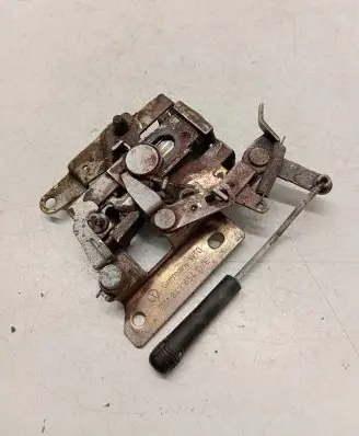 Volkswagen Transporter - Caravelle T4 Sliding door lock 7D1843654D