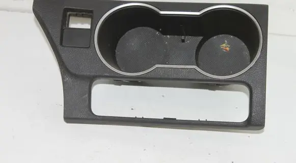 Cup holder front