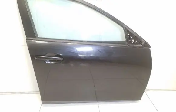 Mazda 3 II Front door