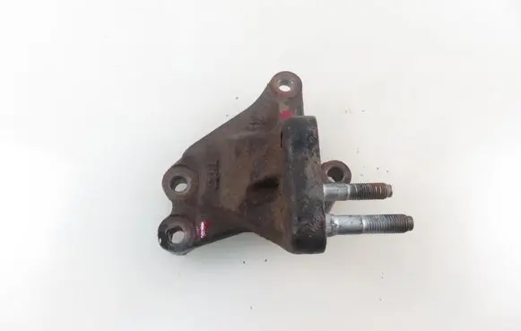 KIA Ceed Engine mounting bracket