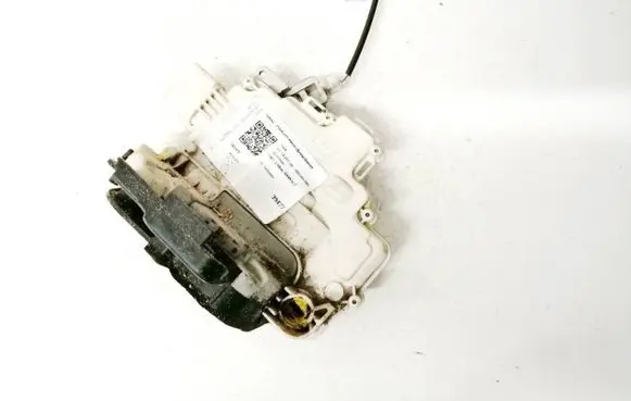 Audi A4 S4 B7 8E 8H Front door lock