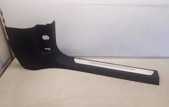 Audi A8 S8 D4 4H Front sill trim cover 4H2867272F