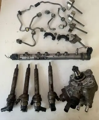 BMW 1 E82 E88 Fuel injection system set 0445010506 7797874 7798446